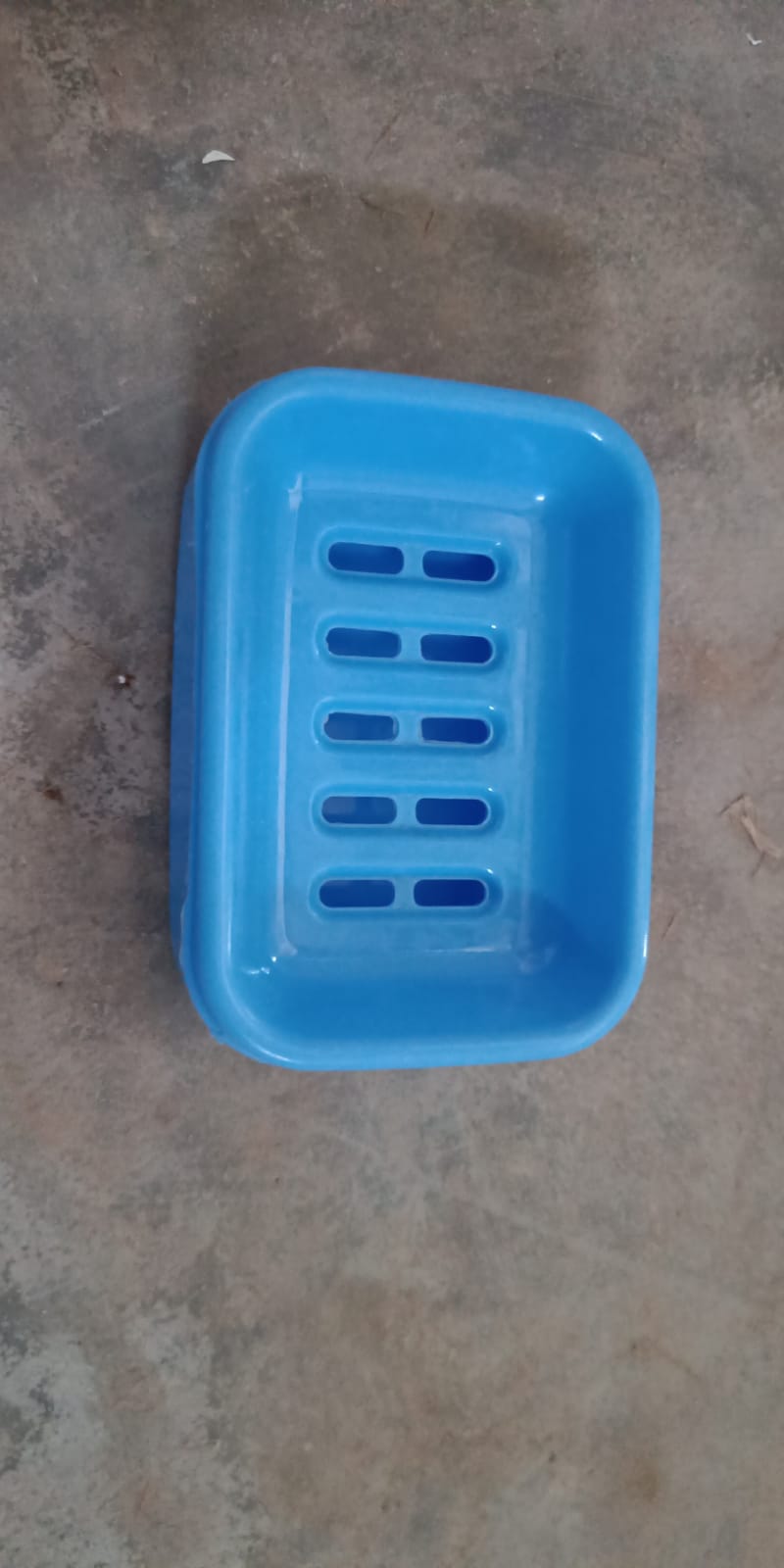 Covered plastic soap holder, helps in maintaining soap longevity. Covered plastic soap holder, helps in maintaining soap longevity.